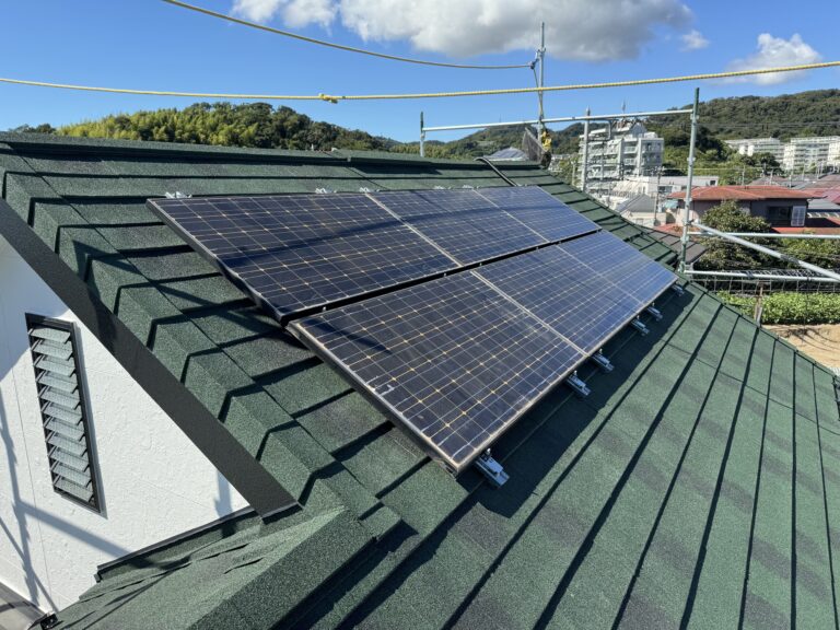 【神奈川県横須賀市】屋根カバー工事に伴うパネル脱着（18枚）